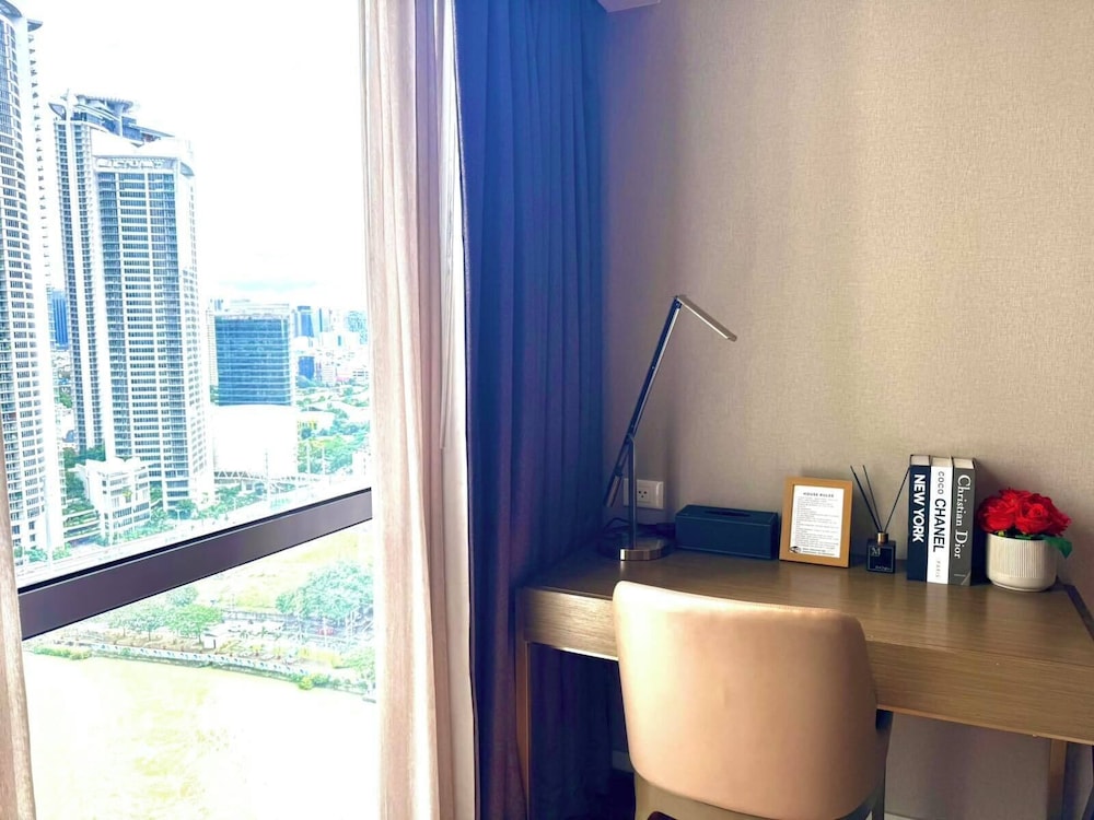 Hotel Residences at Acqua