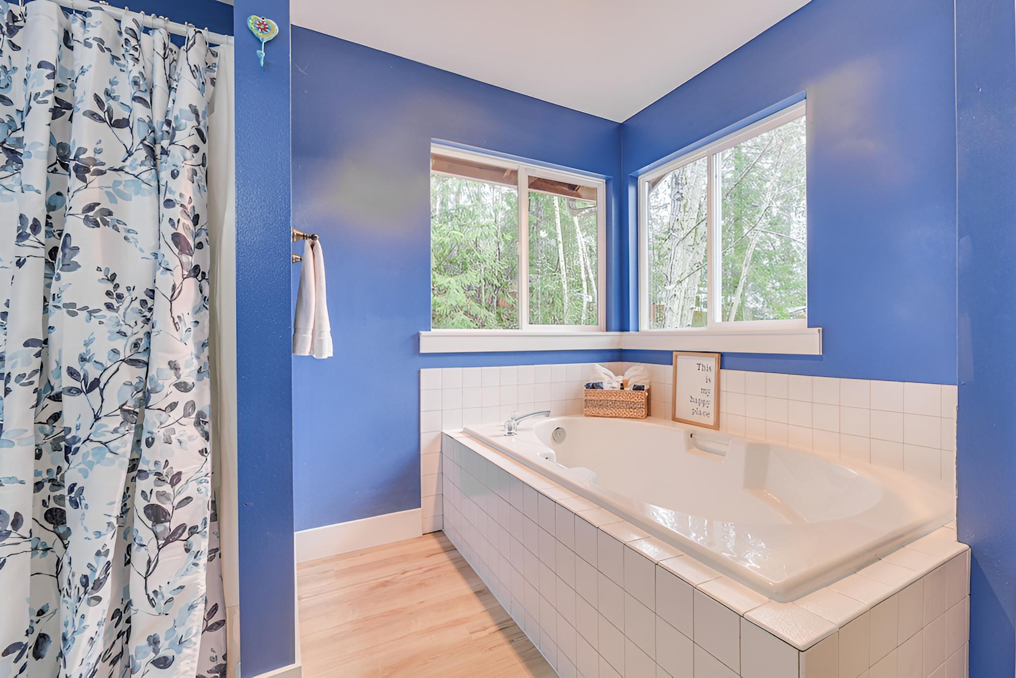 Serene Shelton Home - Puget Sound Access! view 5