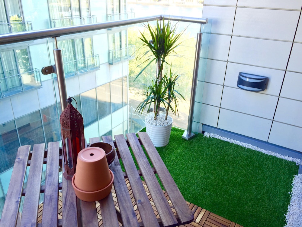 outdoor bbq area