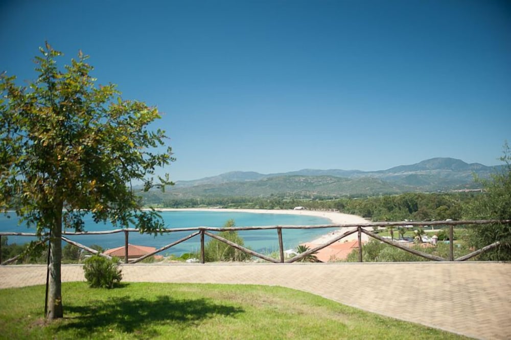 Borgo degli Ulivi Residence