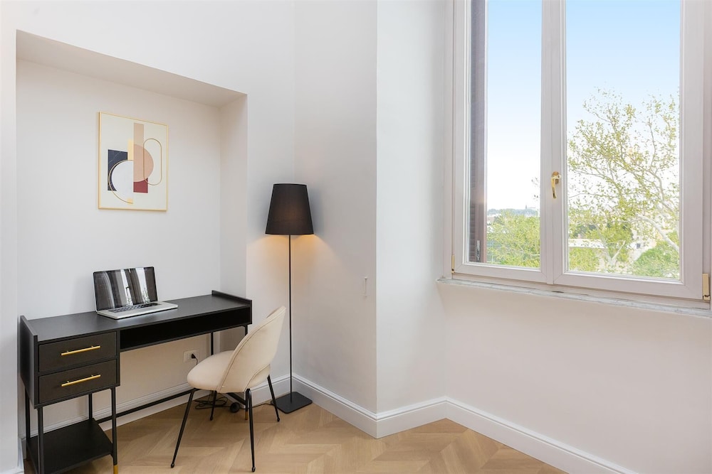 Mellini View Apartment