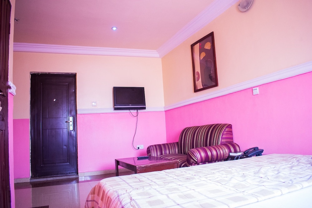 Maria Suites