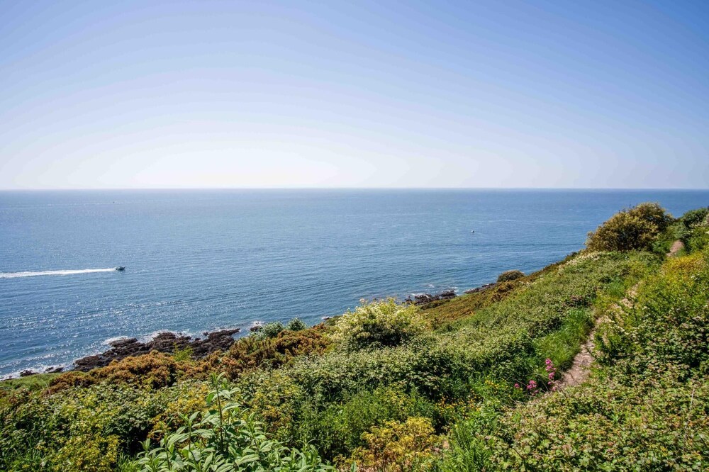 Cosy Cottage - 2 Bedroom Cottage - Mumbles