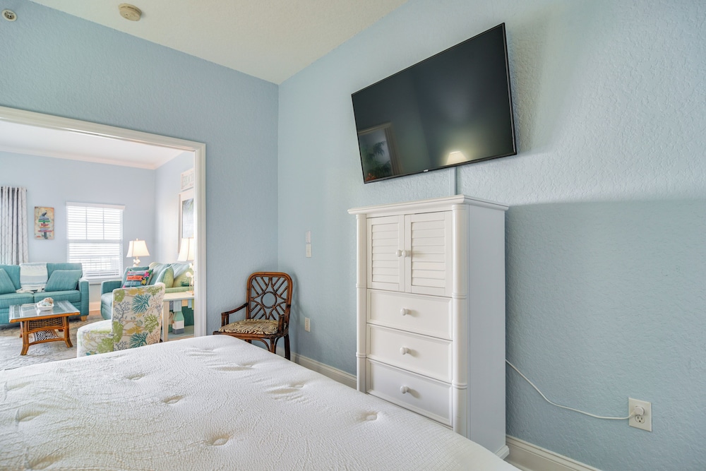 Treasure Island Condo: Gulf-view Balcony