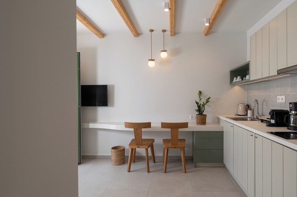 Castello Amorgos Suites