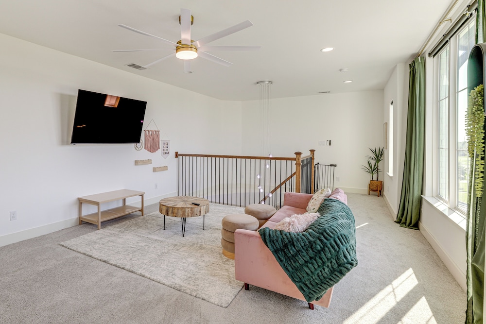 Luxe Retreat w/ Patio & Fenced Yard in Waxahachie!