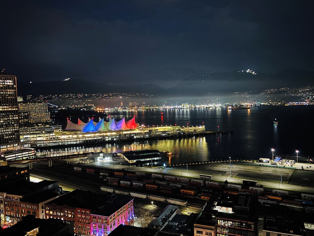 Ocean View Condo . Downtown Vancouver