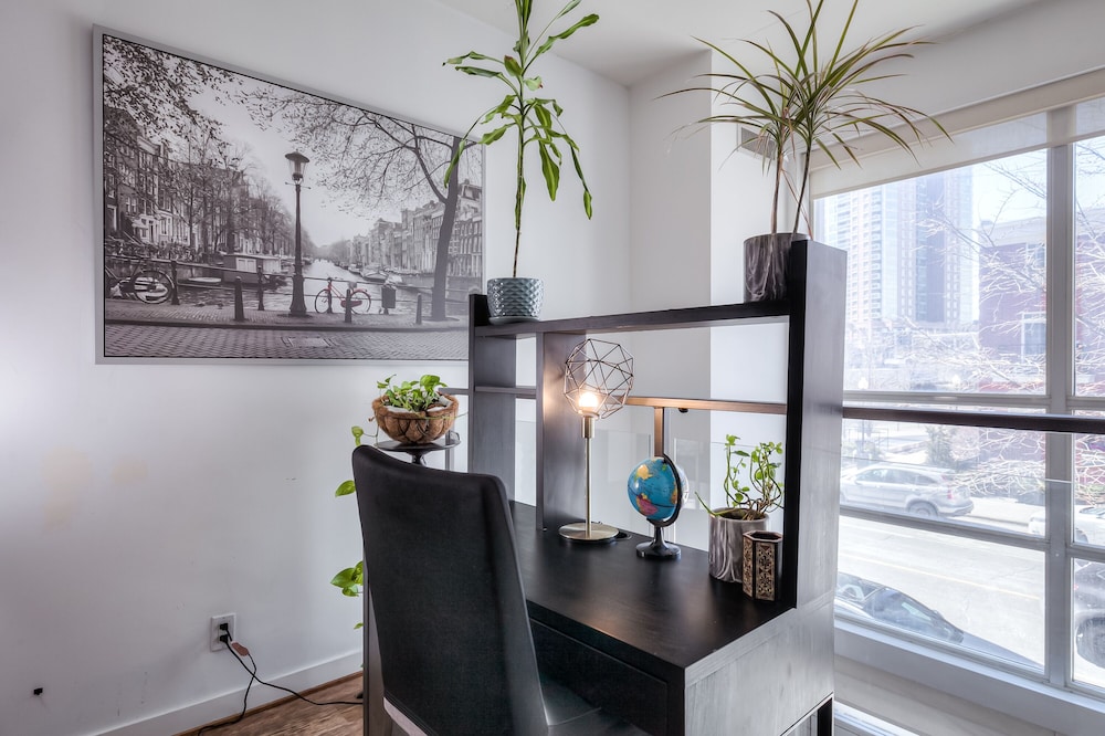 1 Shaw St Loft Suites