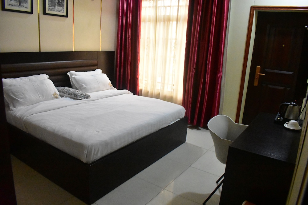 Lagos Vacations - Square Castle Residence - Property Image 10