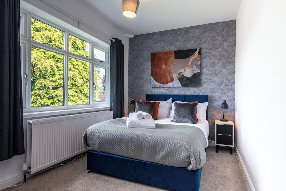 Bramcote House