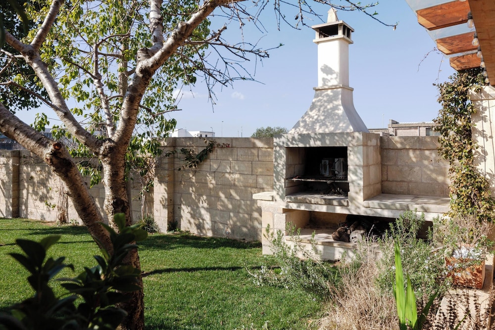 Masseria Misocampo Tiri With Garden