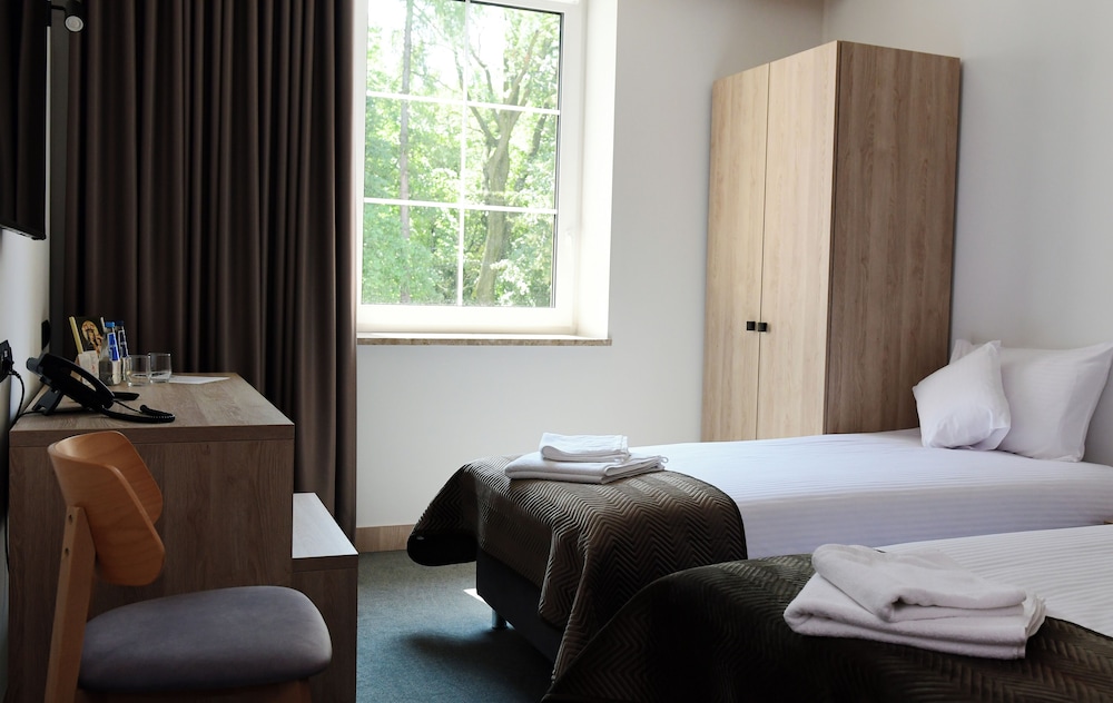 Dom Nazaret - Close to Airport 24h