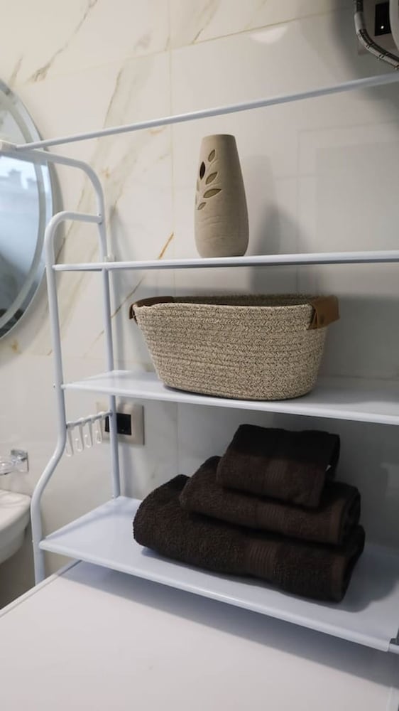 Kron s Apartment in Shkod r