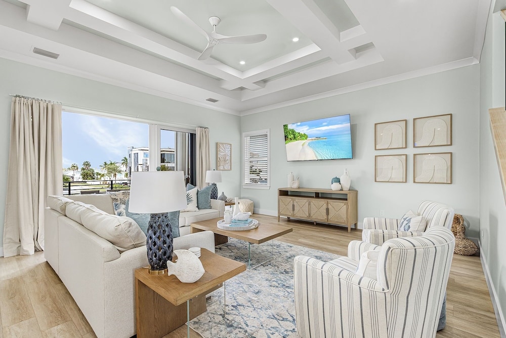 141 Brand New Luxury 6br/6ba Build W/ Heated Pool! 6 Bedroom Home