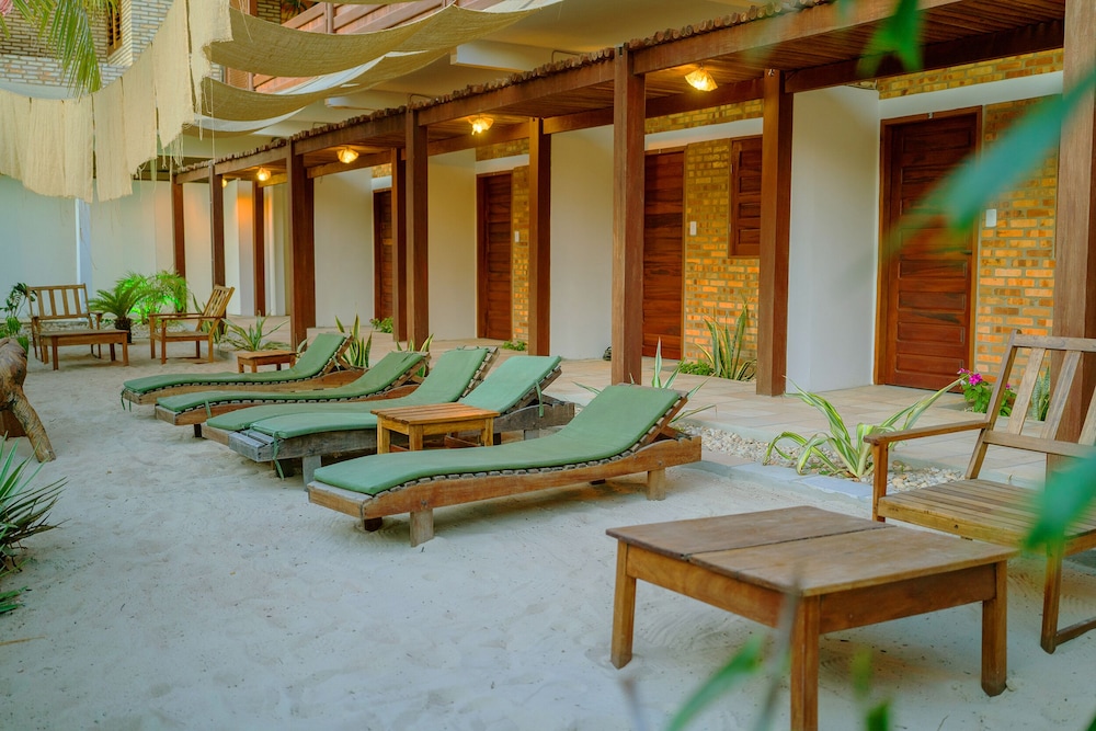 Hotel Pousada Ponta da Pedra - Image 1