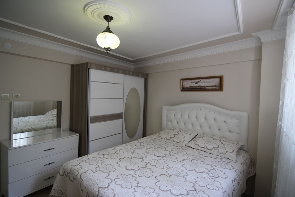 Yılmaz Apart