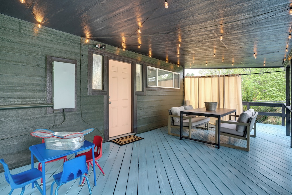 Game Room & Fire Pit: Family-friendly Loveland Gem