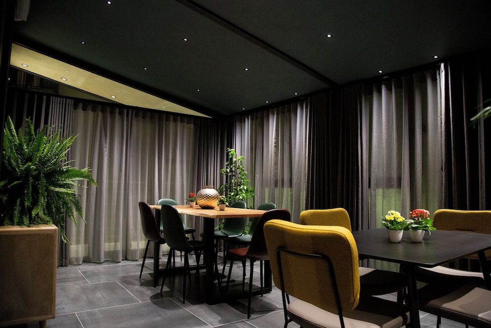 MANTRA Suite&Room