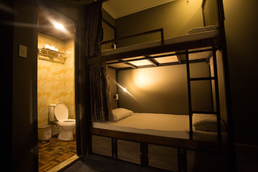 Mobylette Saigon Hostel - Adults only
