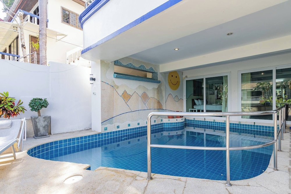 Luxurious 5-bedroom Pool Villa in Heart of Patong, Phuket