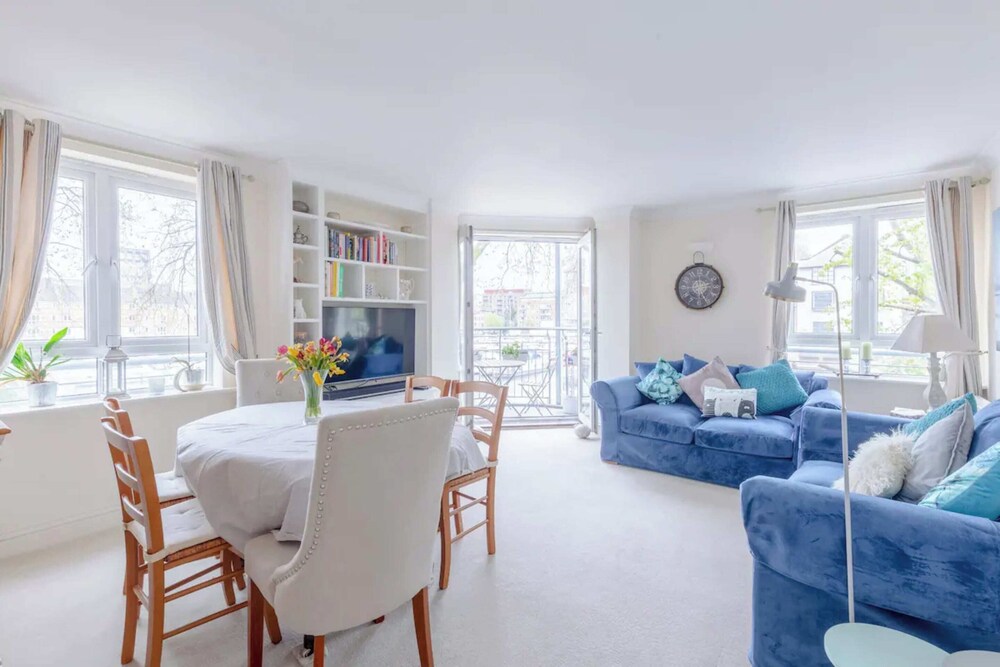 Unique Waterfront 2BD Flat - Rotherhithe