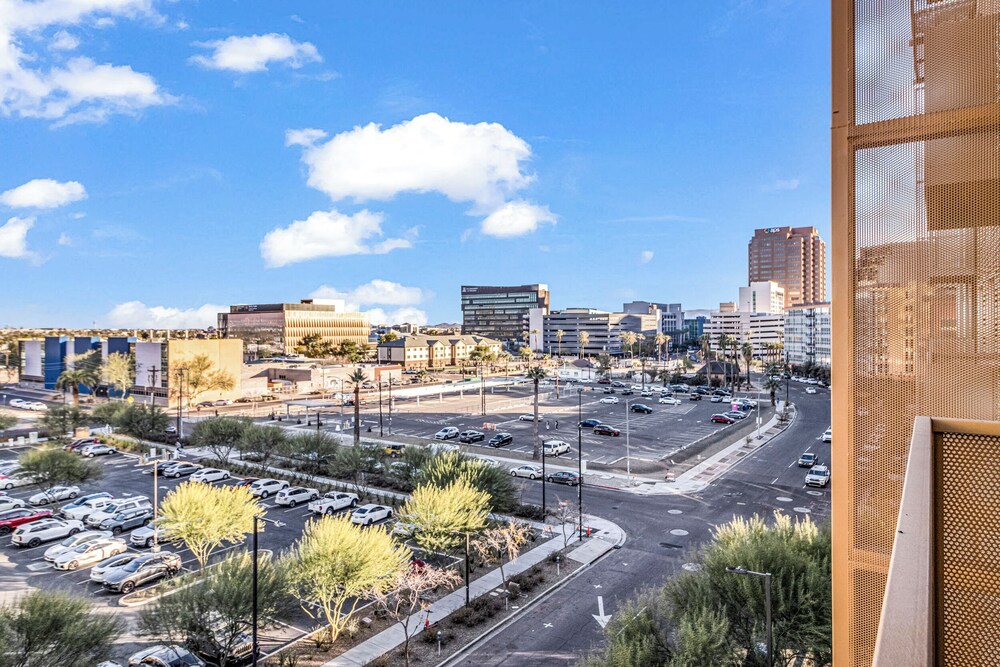 Phoenix Urban Luxury Escape