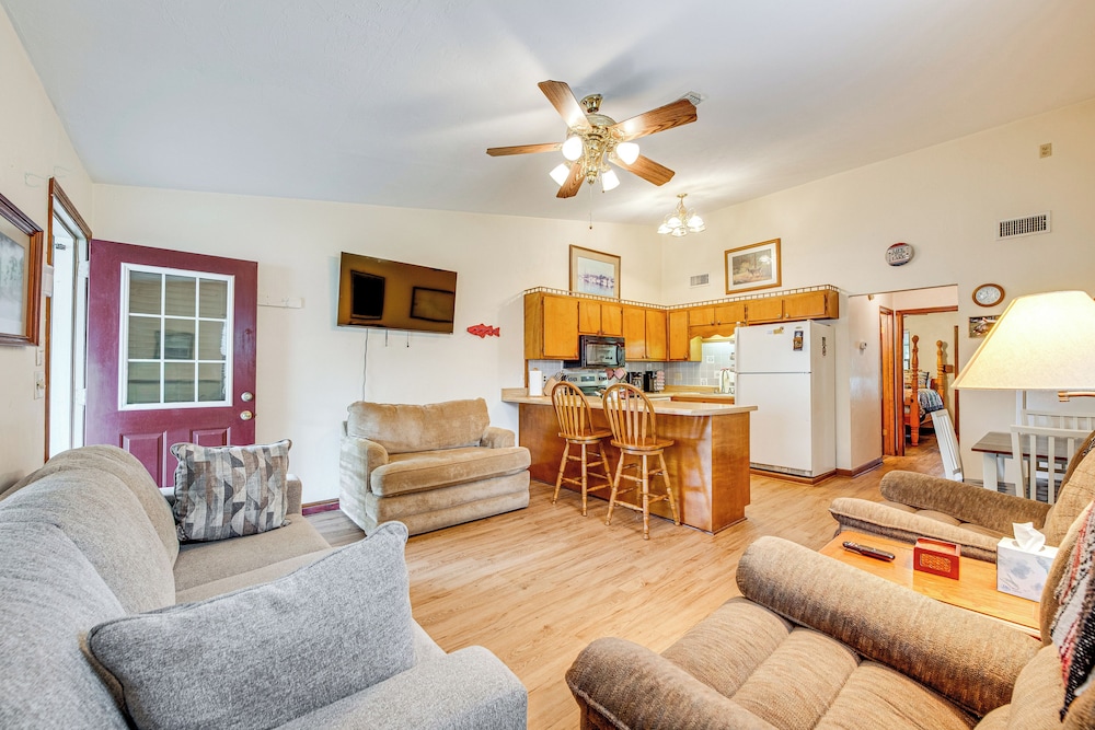 Lake Talquin Townhome at Whippoorwill Lodge!
