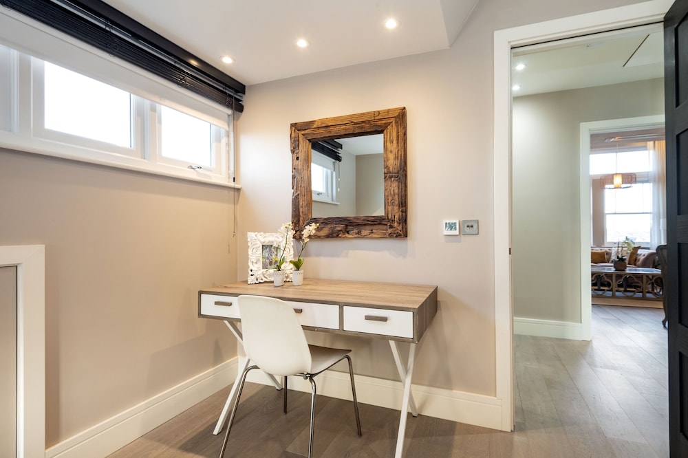 Hampstead Lux Flat-Hosted by Sweetstay