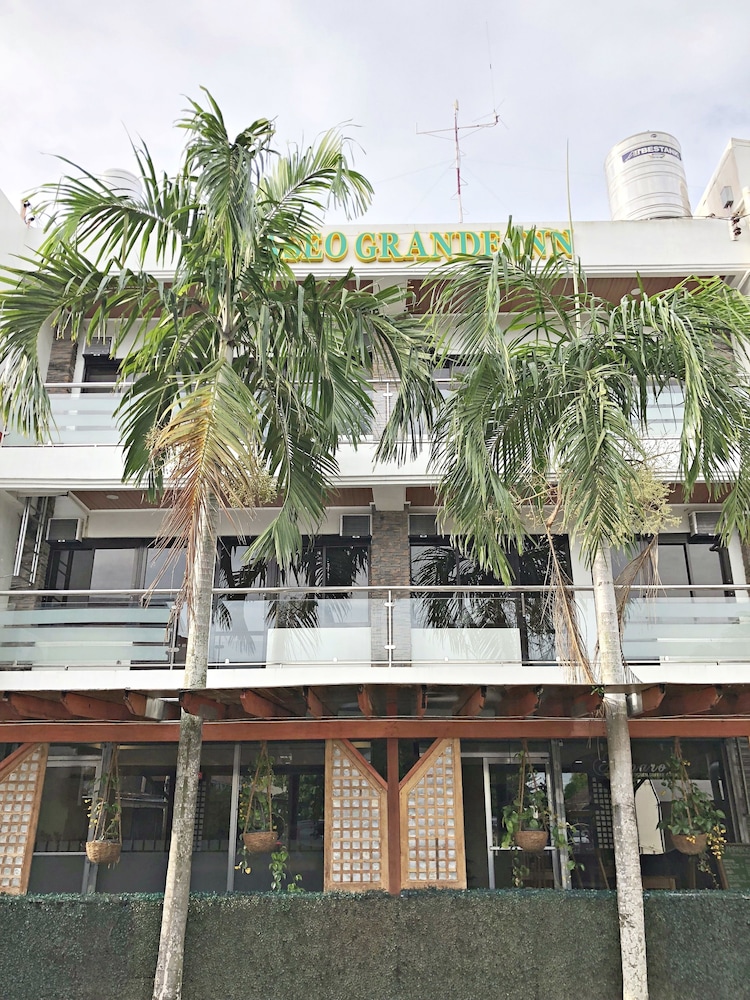 Blue Paseo Grande Inn