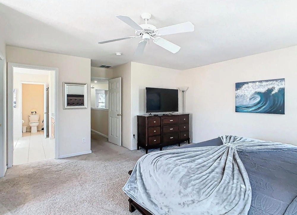 Coco Villa Stay for 10 w/ Resort-style Amenities