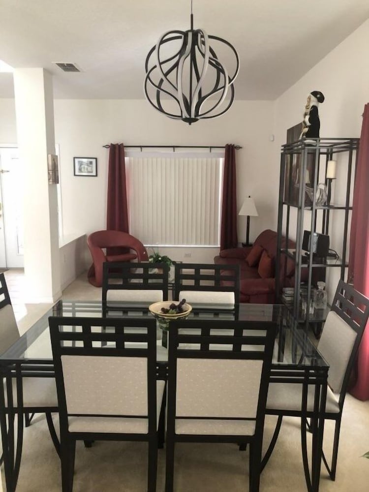 Weikva Villa 4 Bedroom Home