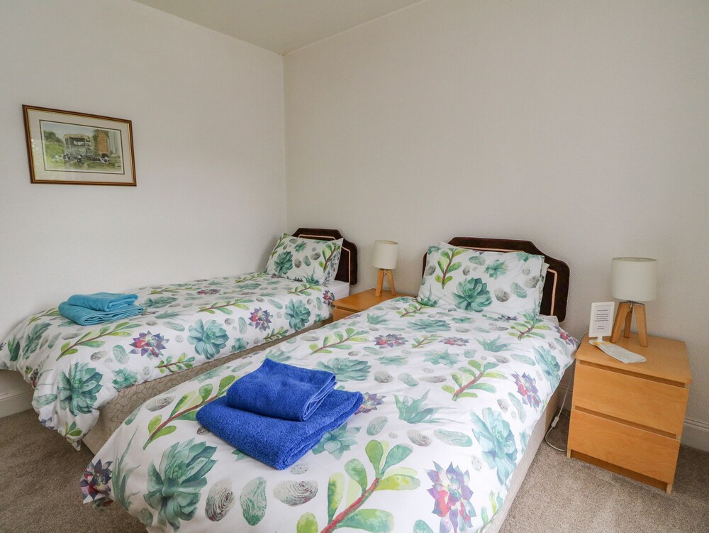 The Knowe Upper view 2