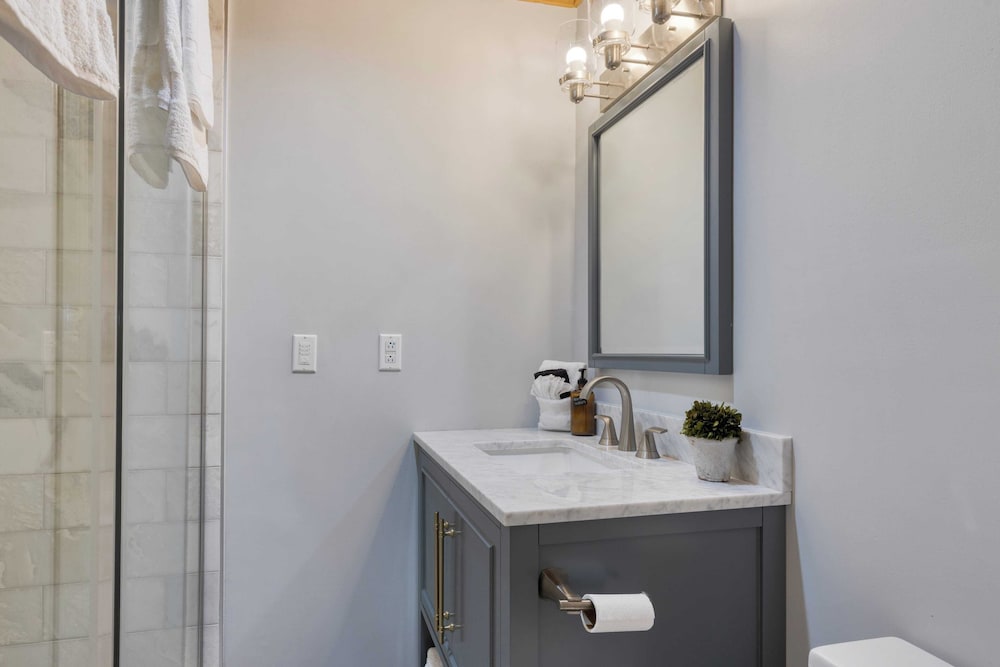 Coastal Escape w/ Balcony, Firebowl & Ocean Views Near Manzanita Sunset House by Avantstay