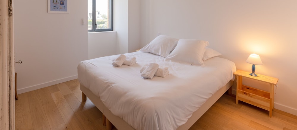 Apartment in Porspoder Near Plage du Bourg