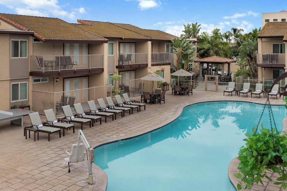Anaheim Resort Condos