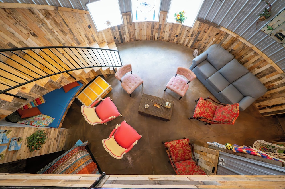 Hermann Grain Bins BNB