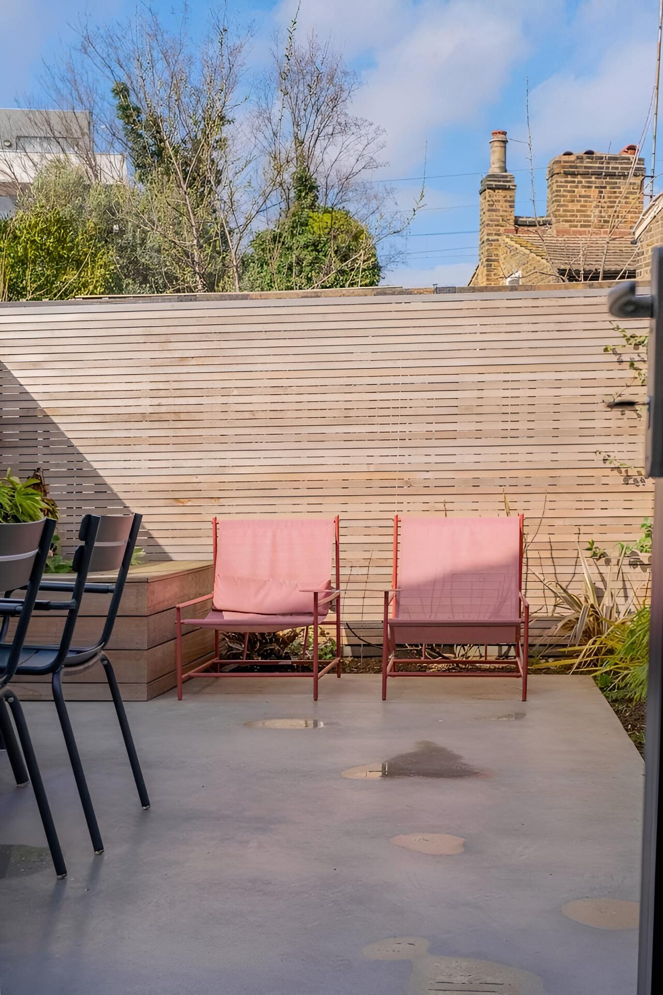 Beautiful Minimalistic 2BD House - Victoria Park