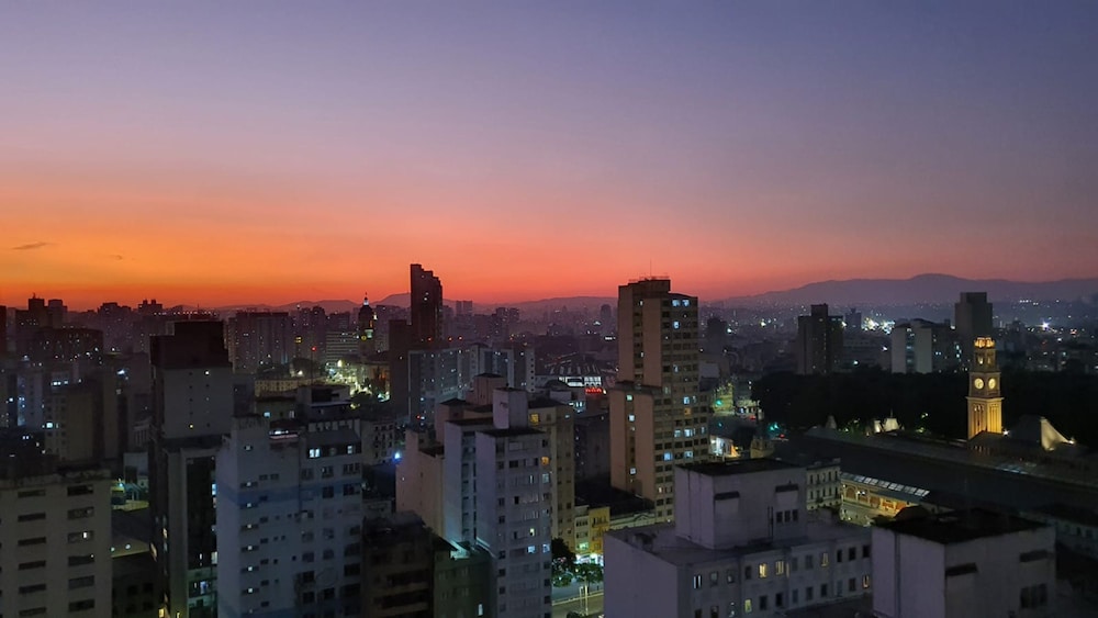 Apartamento com Wi-fi pr Ximo ao Metr Luz