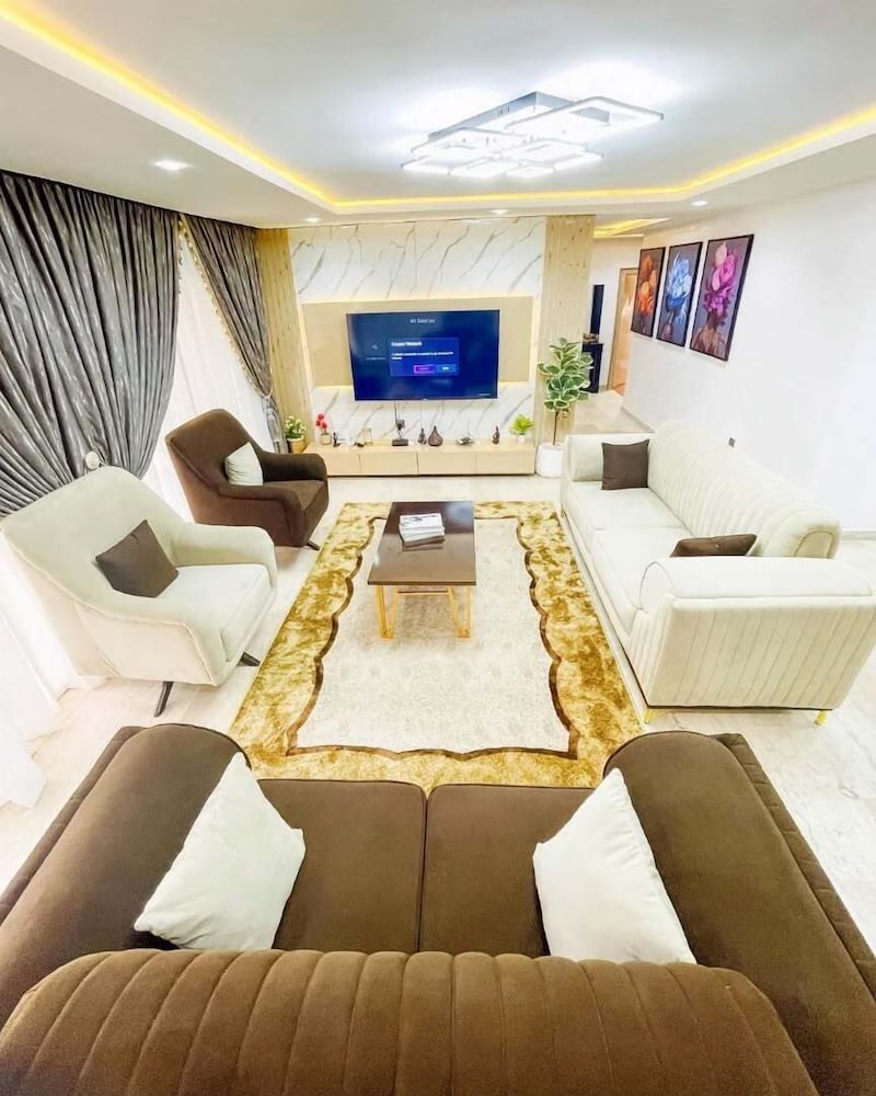 Kolebus Luxury Apartment