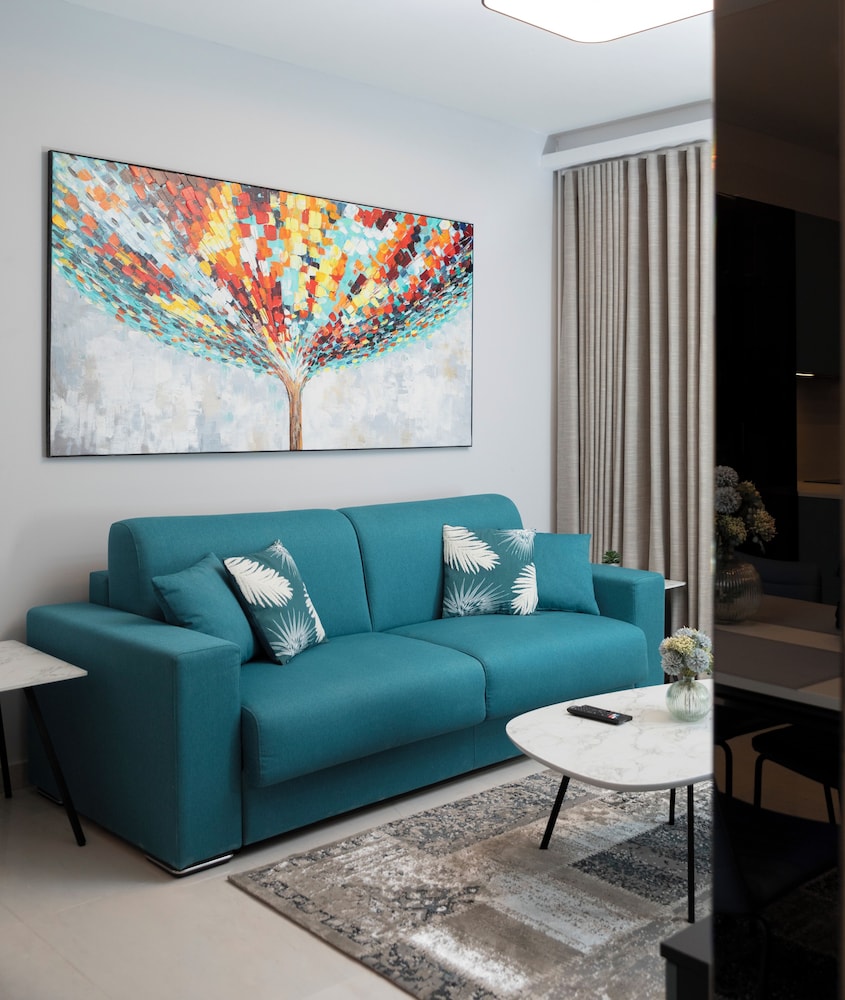 Stylish Cosy 2BR APT near Tigne Point