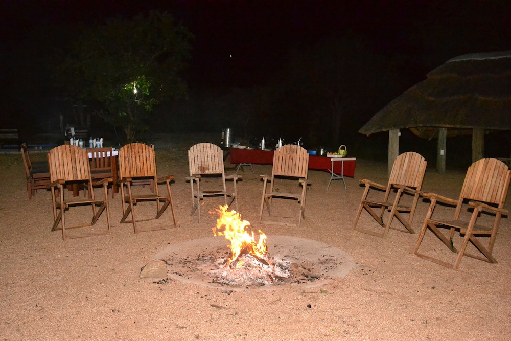 Mabata Makali Lodge & Campsite