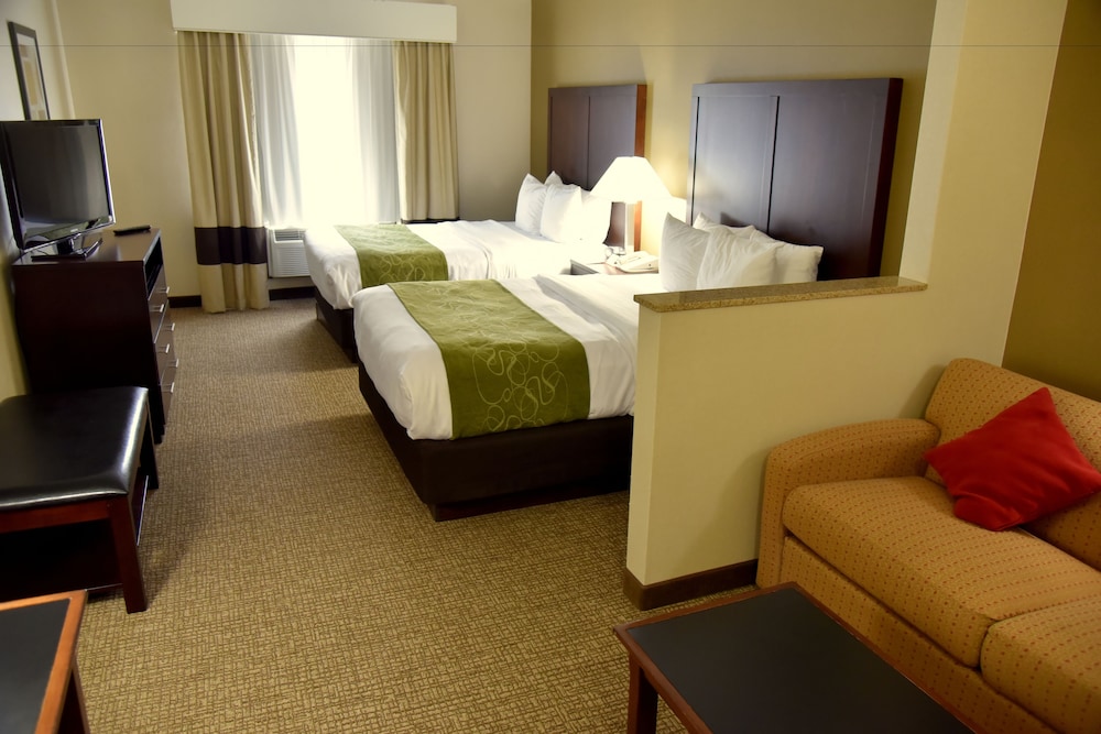 Albany Vacations - Comfort Suites Linn County - Property Image 52