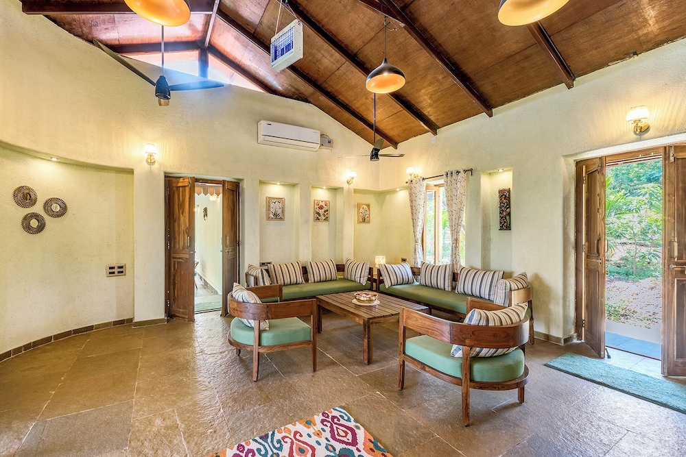 Cosmicstays Joshet Farmstay