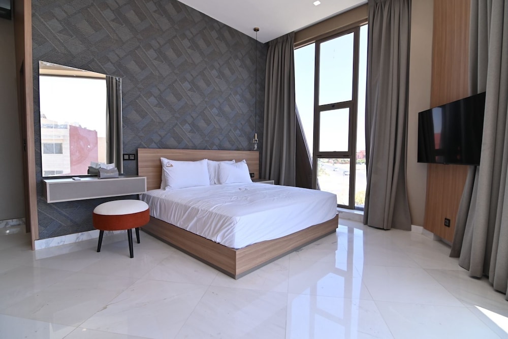 La villa luxury suites