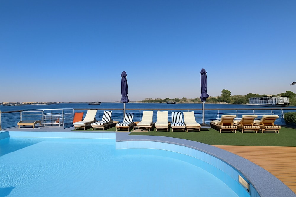 Nile Cruise Suites Only every Friday from Aswan 3 nights & every Monday from Luxor 4 nights