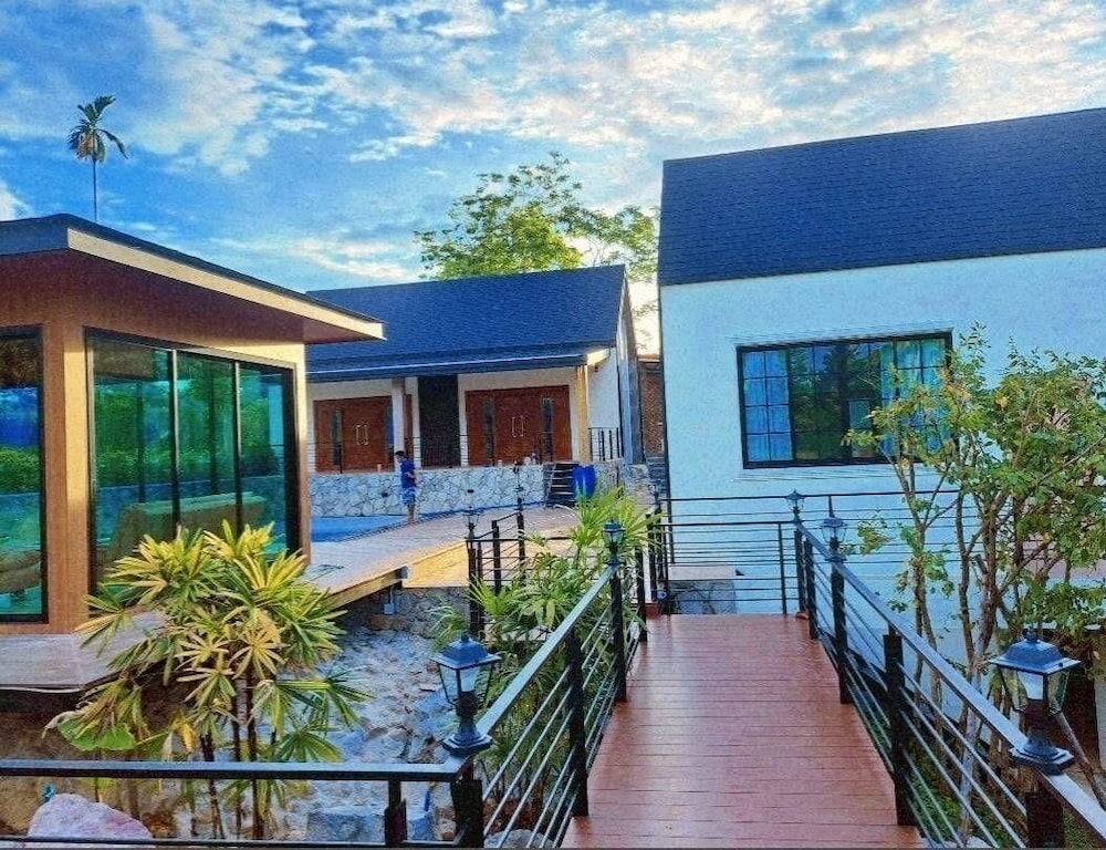 Naisuan villa