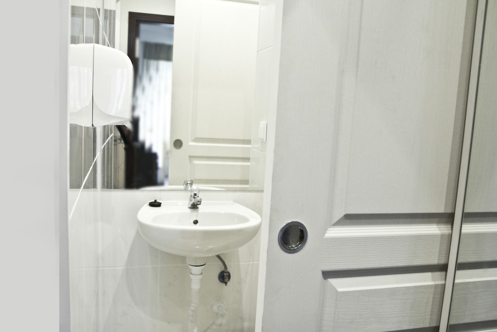 Santos Hostel - Lisbon