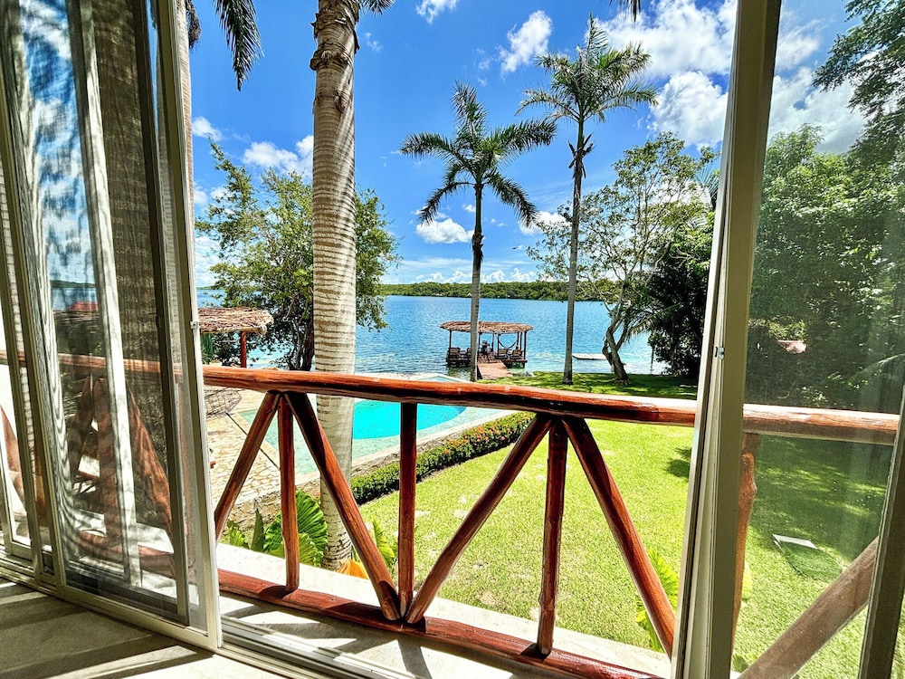 Villa Patos - Lagoon Front