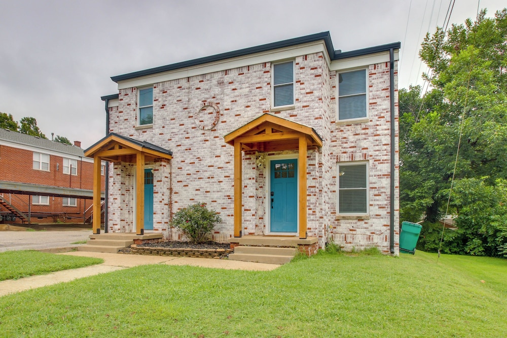 Convenient OKC Apartment: 4 Mi to Dtwn!