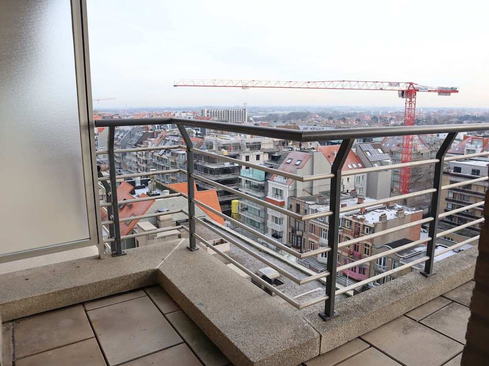 Apartment in Nieuwpoort by the Sea Wall